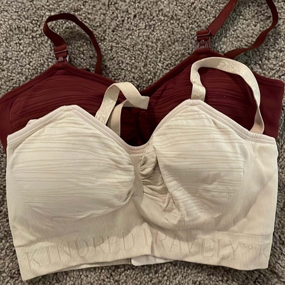Kindred Bravely Sublime Hands Free Nursing and Pumping Bra in Beige and Marrón